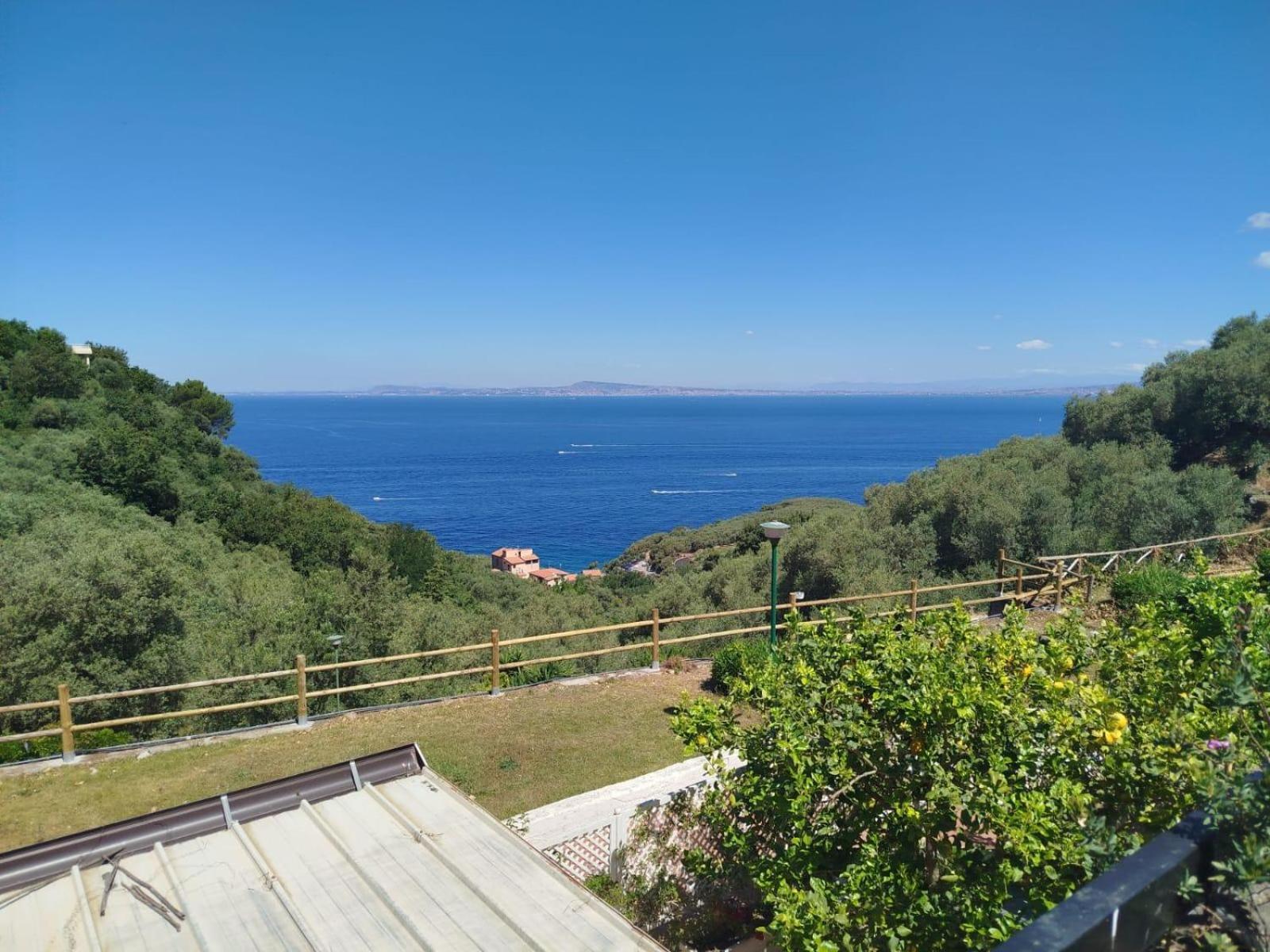 Un Paradiso A Sorrento Con Piscina 마사루브렌세 외부 사진